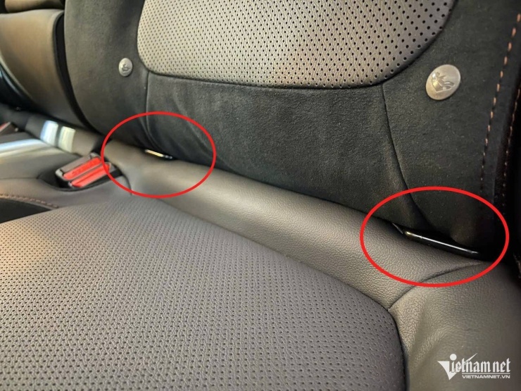 Đa số các mẫu xe phổ thông hiện nay chỉ bố trí 2 vị trí có móc ISOFIX để lắp ghế trẻ em ở hàng thứ hai. Ảnh: Hoàng Hiệp