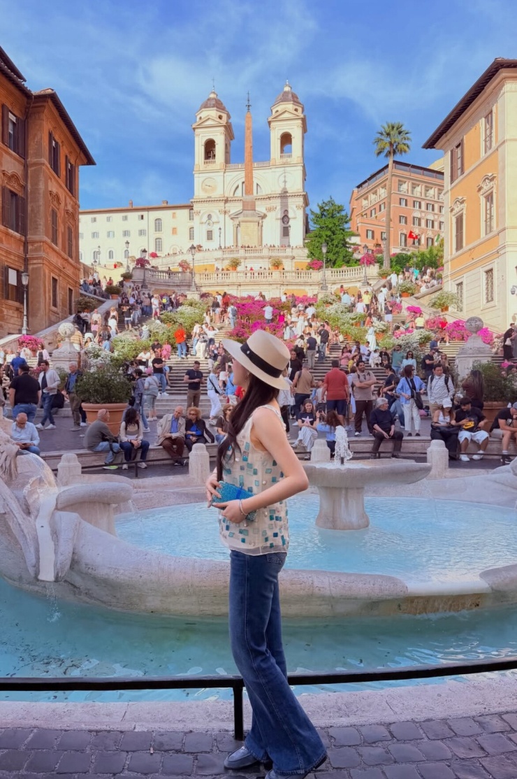 Ái nữ gia tộc Sơn Kim xách loạt túi hơn 3 tỷ đồng dạo phố Italy - 5
