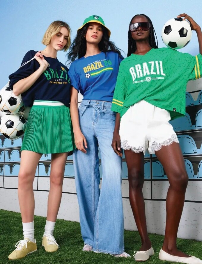 Một số thiết kế trong bộ sưu tập mùa World Cup của Old Navy. Ảnh: Old Navy