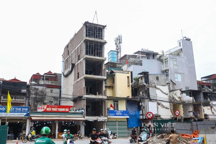 Người dân kỳ vọng khi tuyến đường hoàn thành sẽ tạo diện mạo khang trang hơn cho khu vực, đồng thời thuận lợi cho hoạt động kinh doanh, buôn bán.
