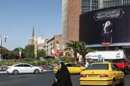 Phản ứng của người dân Tehran thế nào trong ngày đầu tiên của thỏa thuận hoà bình Mỹ - Iran?
