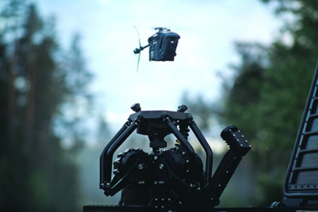 Đột phá hệ thống drone "bé hạt tiêu" tự săn mục tiêu bất chấp "bão" nhiễu sóng