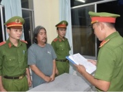 Bắt kẻ phóng hỏa đốt công ty của em gái khiến cha ruột và người khác tử vong