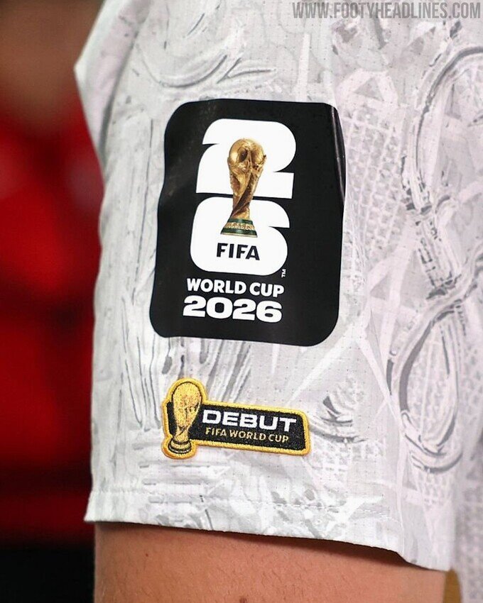 Phù hiệu Debut dành cho các cầu thủ lần đầu dự World Cup. Ảnh: Footy Headline