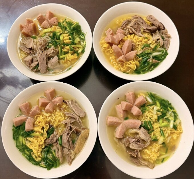 Thực đơn bữa sáng đa dạng, đủ chất nữ giảng viên chuẩn bị cho 4 con - 2