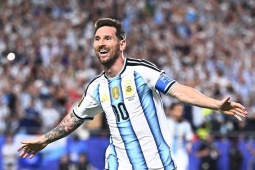 Argentina thắng tưng bừng: Cảm hứng Messi, "Vua thế giới" thị uy sức mạnh