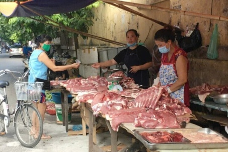 Lương sắp tăng, giá xăng dầu giảm, chi phí tiêu dùng ra sao?