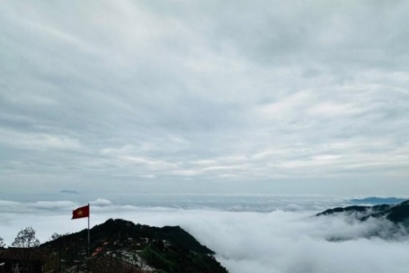 Ghé thăm ngôi làng trên chín tầng mây