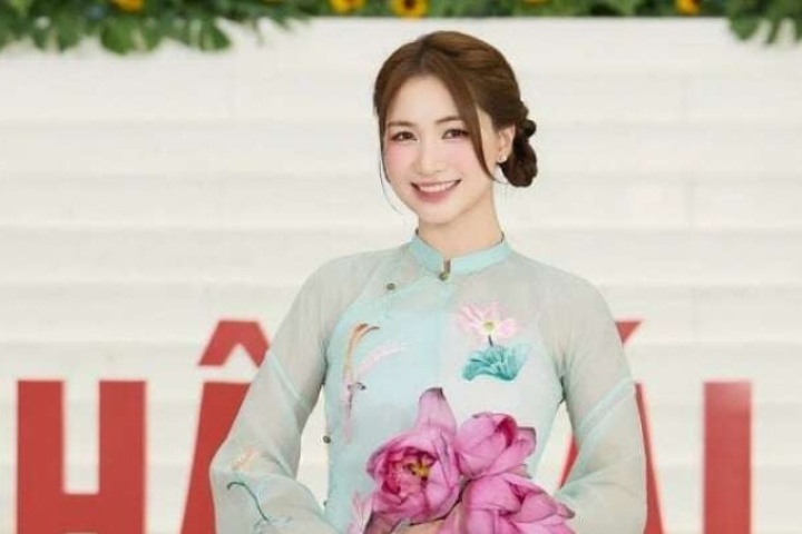 Hòa Minzy xúc động khi trở thành Ủy viên trẻ nhất BCH Trung ương Hội Liên hiệp Phụ nữ Việt Nam