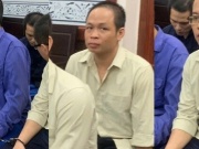 Rợn người những cuộc ngã giá trên bàn mổ