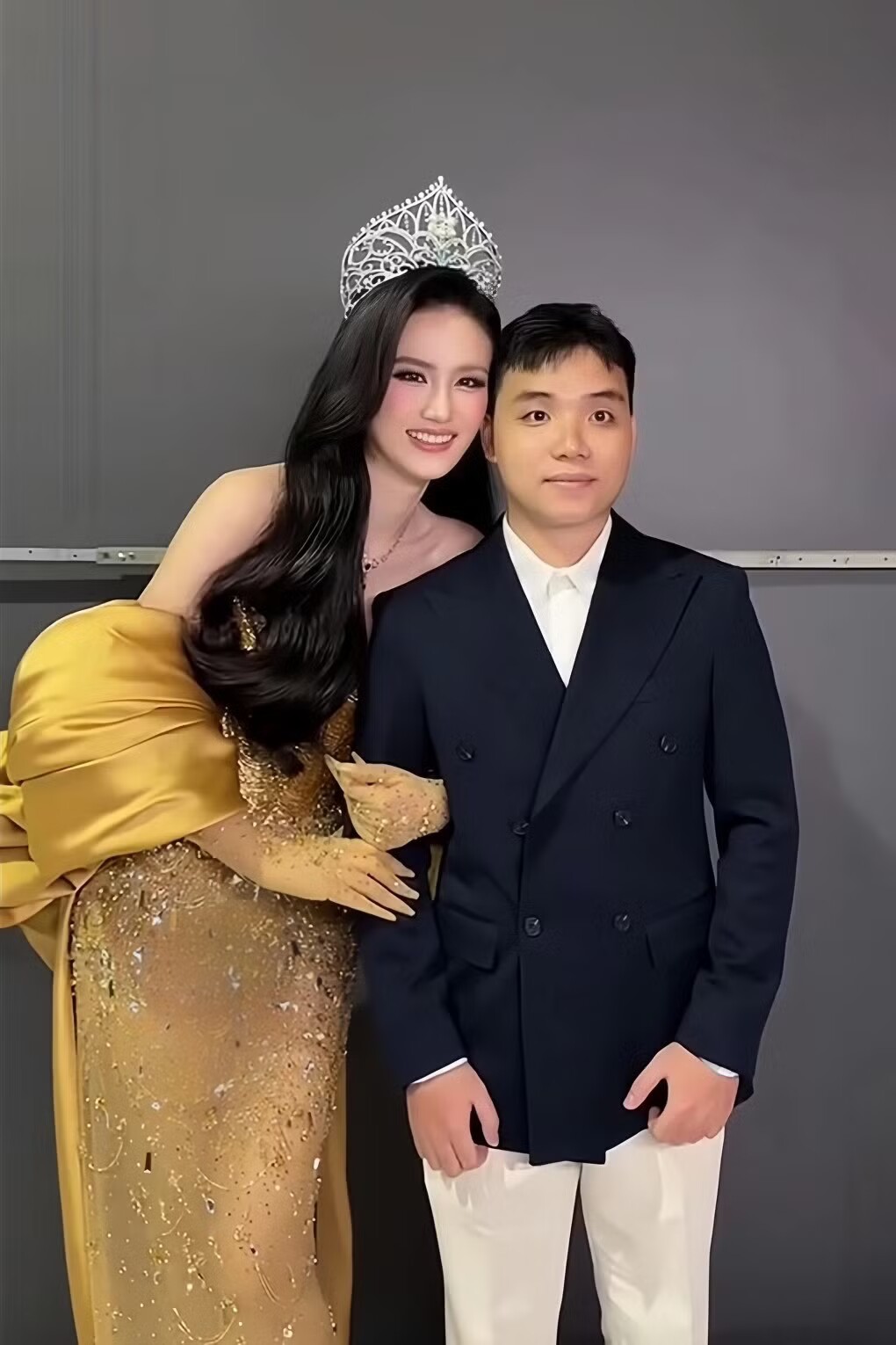 Ý Nhi và bạn trai Anh Kiệt.