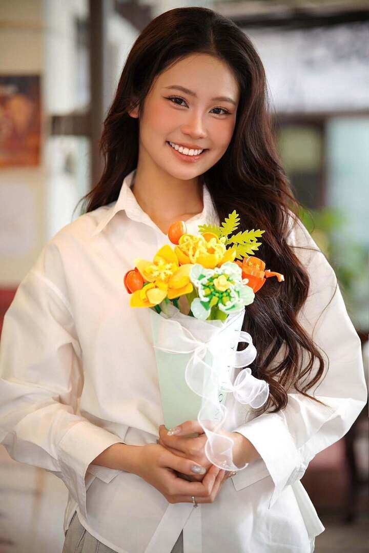 Hiện tại, Phương Quyên đang là một người đẹp có sức ảnh hưởng trên mạng xã hội. Trang cá nhân của cô có gần 90 nghìn người theo dõi.