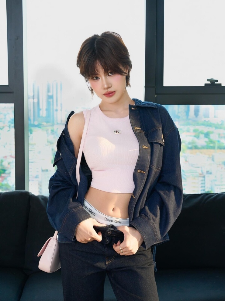 Trang phục tôn eo thon của Pháo - 1