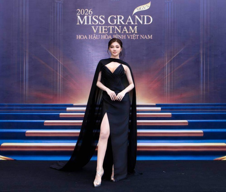 Ý Nhi khoe vòng một trên thảm đỏ Miss Grand Vietnam - 7