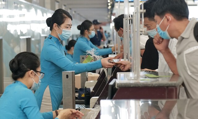 Từ ngày 1/7/2026, hành khách có chuyến bay bị chậm từ 4 giờ trở lên do lỗi của hãng hàng không sẽ được hoàn toàn bộ tiền vé hoặc phần giá trị vé chưa sử dụng nếu không chấp nhận phương án đổi chuyến.