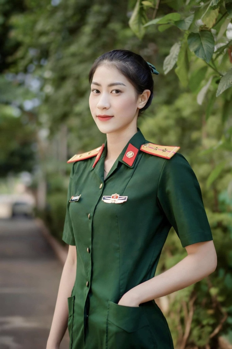 Hoa khôi bóng chuyền Kiều Trinh hạnh phúc bên bạn trai cao 1m92 - 10
