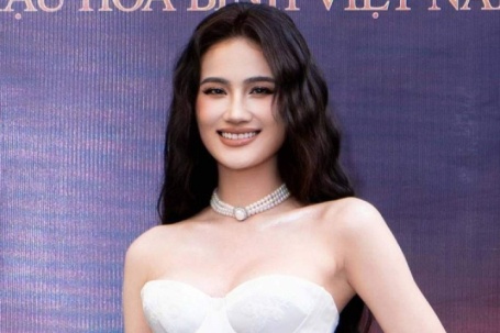 Ý Nhi khoe vòng một trên thảm đỏ Miss Grand Vietnam