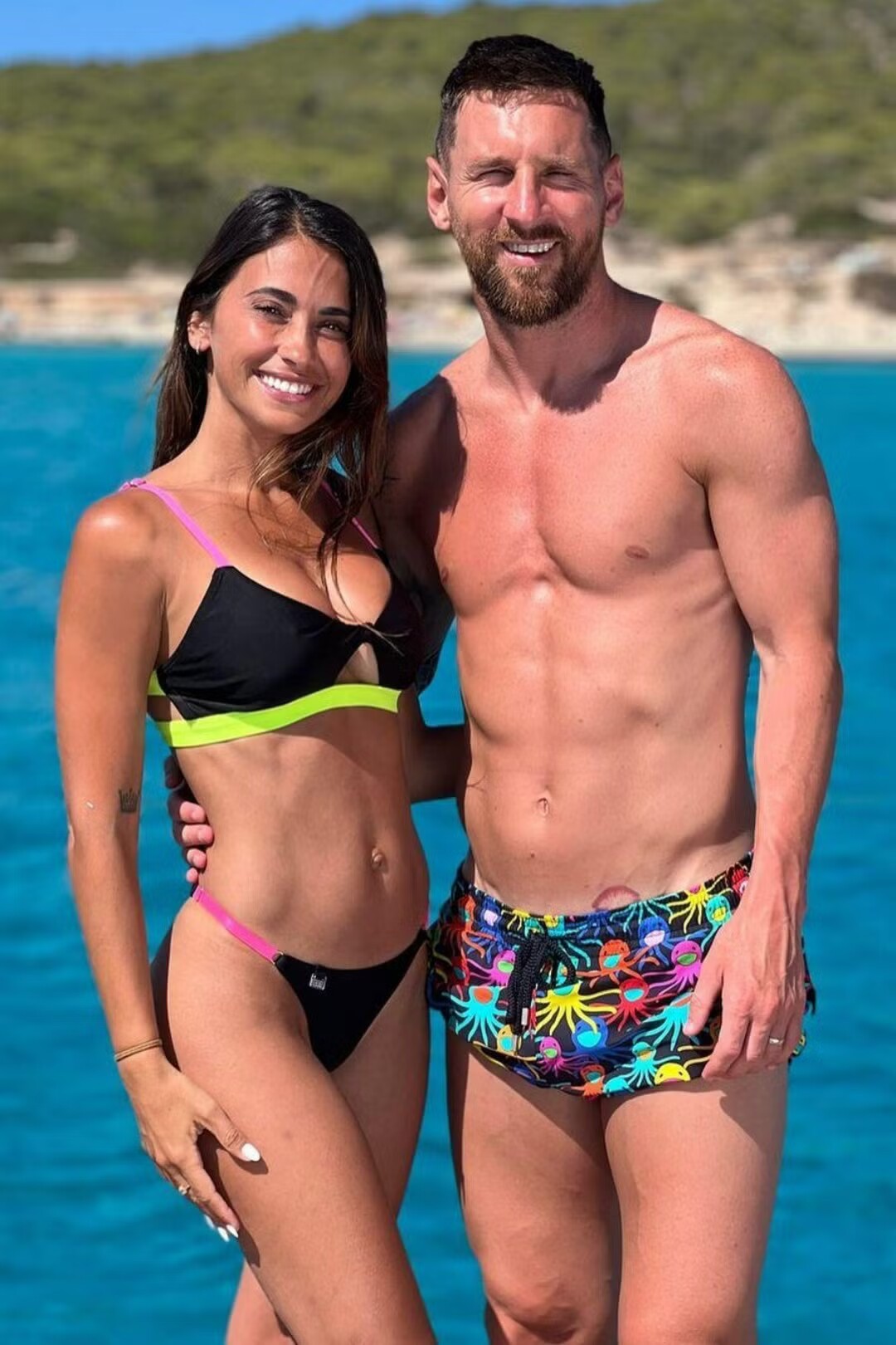 Điều gì ở người phụ nữ khiến Messi si mê suốt 30 năm - 2