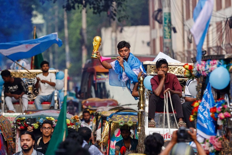 72 triệu người Bangladesh là CĐV của ĐT Argentina và Messi. Ảnh: AP.