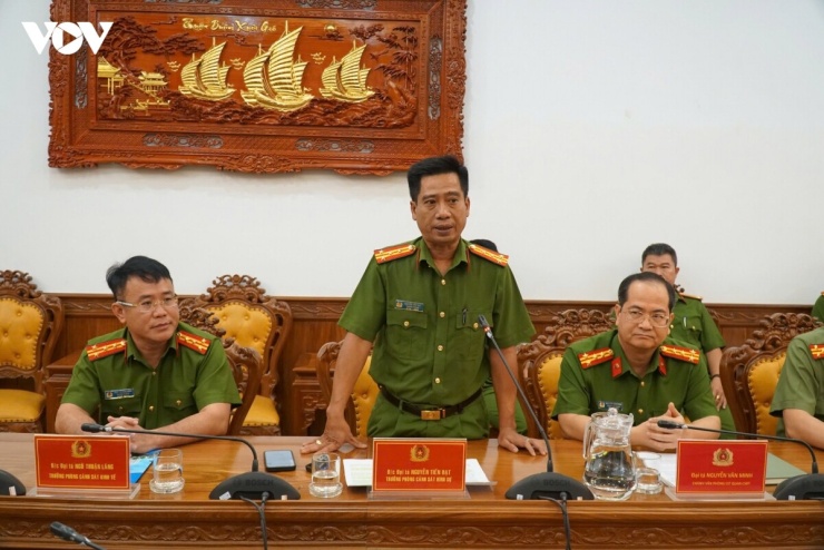 Đại tá Nguyễn Tiến Đạt, Trưởng Phòng Cảnh sát hình sự - Công an TP.HCM thông tin về kết quả điều tra ban đầu. (Ảnh: Đ.TH)