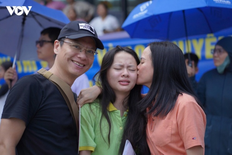 Các em cần được lắng nghe, được chia sẻ và được cảm nhận rằng mình vẫn được yêu thương dù kết quả ra sao