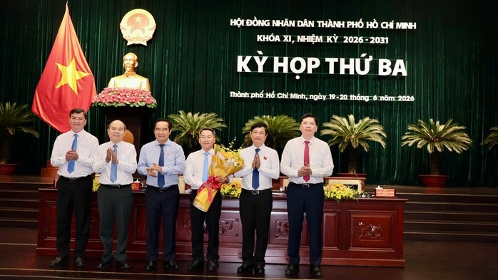 Trước khi làm Giám đốc Sở GD-ĐT TPHCM, ông Nguyễn Tấn Phát là Bí thư Đảng ủy, Chủ tịch HĐND phường Sài Gòn. Ảnh: HĐND TPHCM