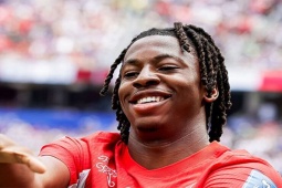 Siêu dự bị Thụy Sĩ gây sốt World Cup: Sút là thành bàn, PSG  & amp; Arsenal săn đón