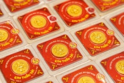 Giá vàng hôm nay 19/6: Tiếp tục lao dốc không phanh