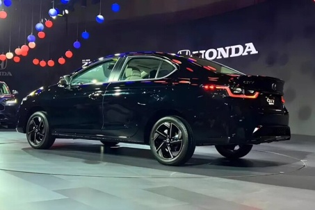 Mẫu sedan từng làm khó Toyota Vios vừa được nâng cấp mạnh tay