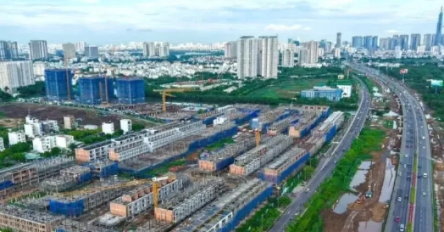 Giá nhà đất Hà Nội cao gấp đôi TPHCM