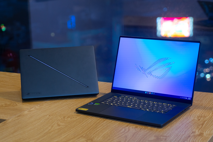 Rog Zephyrus G16.