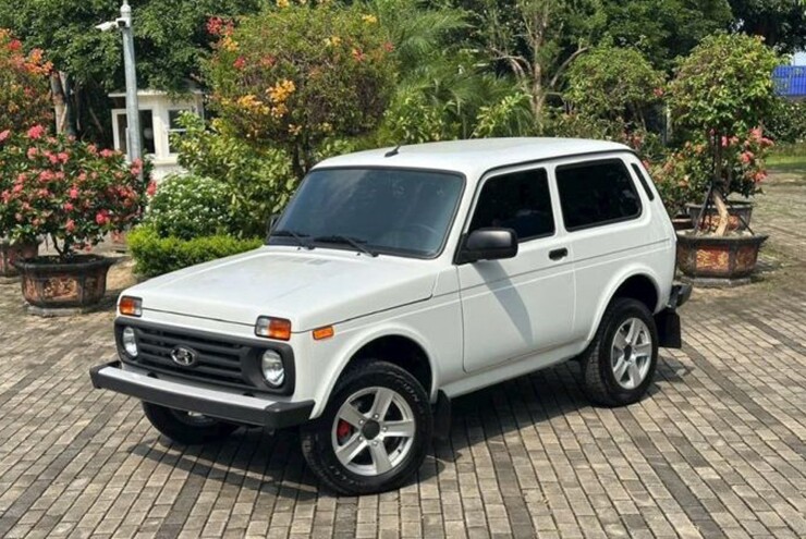 Hãng Lada bất ngờ thanh lý loạt xe ô tô mang về kiểm định
