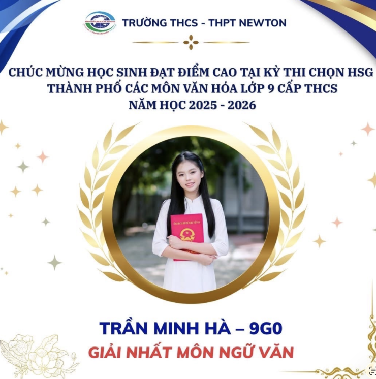 Trần Minh Hà được vinh danh đạt giải Nhất học sinh giỏi Văn cấp Thành phố. 