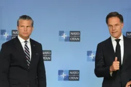 Bộ trưởng Chiến tranh Mỹ-Pete Hegseth: NATO đã là 'hổ giấy' quá lâu