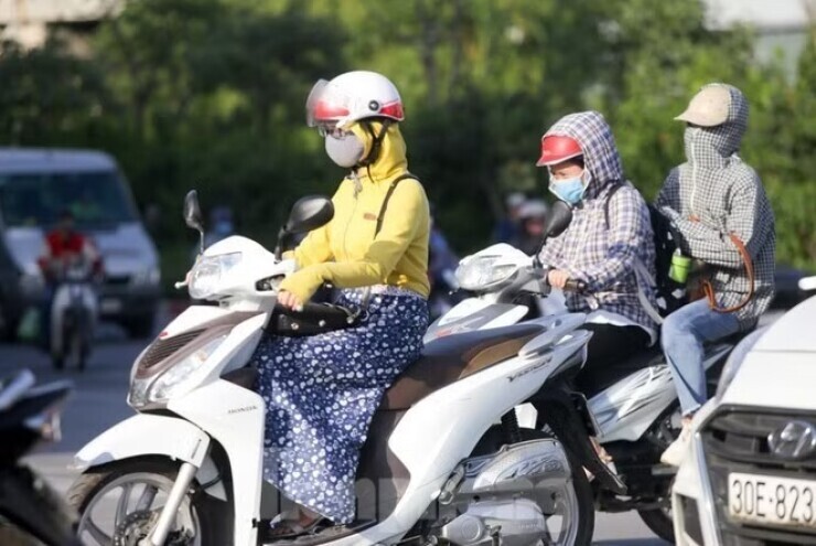 Miền Bắc tăng nhiệt, trời nóng như đổ lửa