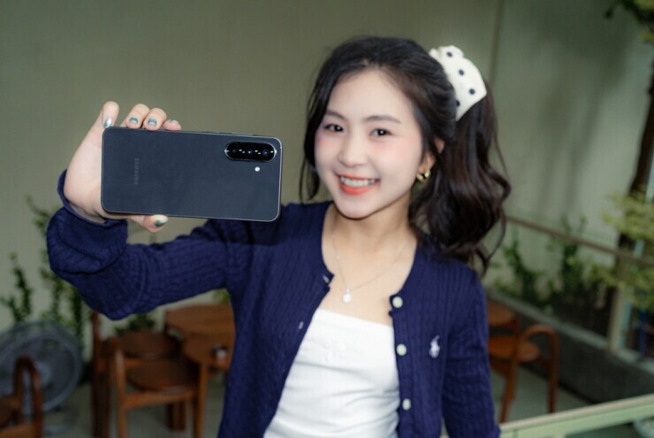 Chỉ có hơn 7 triệu, mua smartphone nào vừa đẹp, vừa có pin "trâu"?