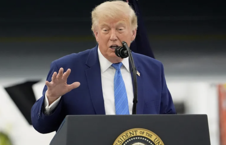 Ông Donald Trump: Chỉ có Mỹ được thu phí qua eo biển Hormuz - 1