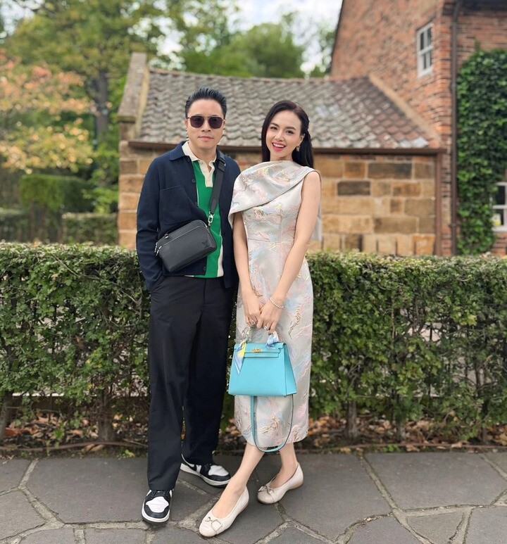 Người đẹp kết hôn với đạo diễn Victor Vũ và có hai con trai.
