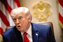 Thỏa thuận của ông Donald Trump với Iran hứng chịu chỉ trích, Phó Tổng thống Mỹ đưa ra cảnh báo
