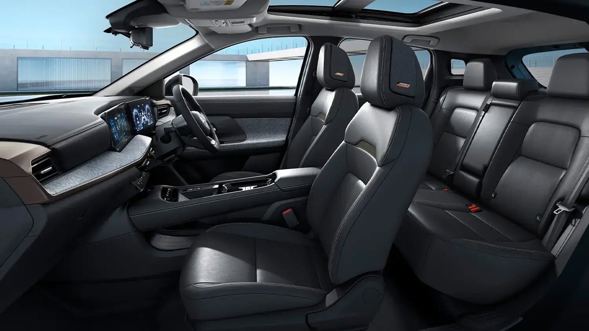 Xe được trang bị khối động cơ xăng I3, dung tích 1.4L, cho công suất 98 mã lực.