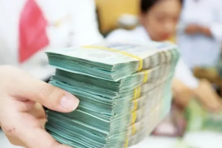 Nới trần vốn ngắn hạn cho vay dài hạn: Cơ hội đi kèm rủi ro thanh khoản
