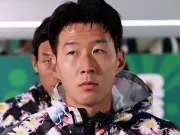 Lý do tuyển Hàn Quốc mặc áo in hình bông hoa