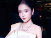 Nam Anh chia sẻ sau khi đăng quang Miss Cosmo TP.HCM: "Nỗi đau không phải lúc nào cũng là kẻ thù"