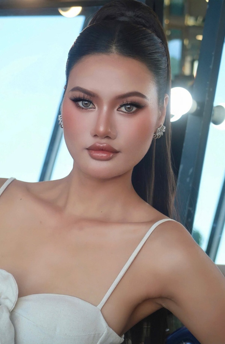 Cựu VĐV bóng chuyền Phạm Huệ tỏa sáng trên sàn catwalk - 10