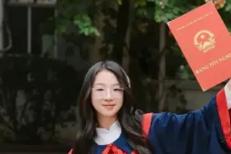 Nữ sinh Hà Nội xuất sắc đỗ 5 trường chuyên danh giá