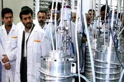 Iran tuyên bố không từ bỏ quyền làm giàu uranium