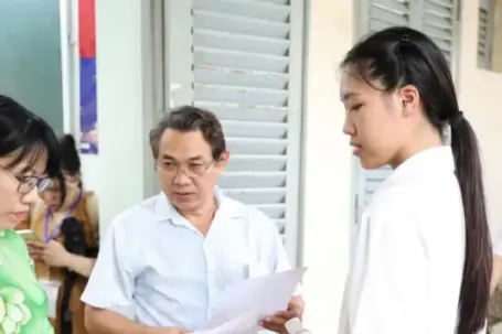 Về đề thi tốt nghiệp THPT gây xôn xao dư luận: Người trực tiếp phụ trách việc ra đề trả lời