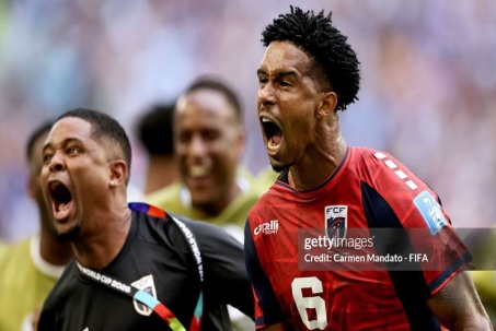 Siêu phẩm sút phạt 32m giúp Cape Verde đi vào lịch sử World Cup sau 60 năm