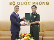 Đại tướng Phan Văn Giang tiếp ông Hùng Cao, Quyền Bộ trưởng Hải quân Hoa Kỳ