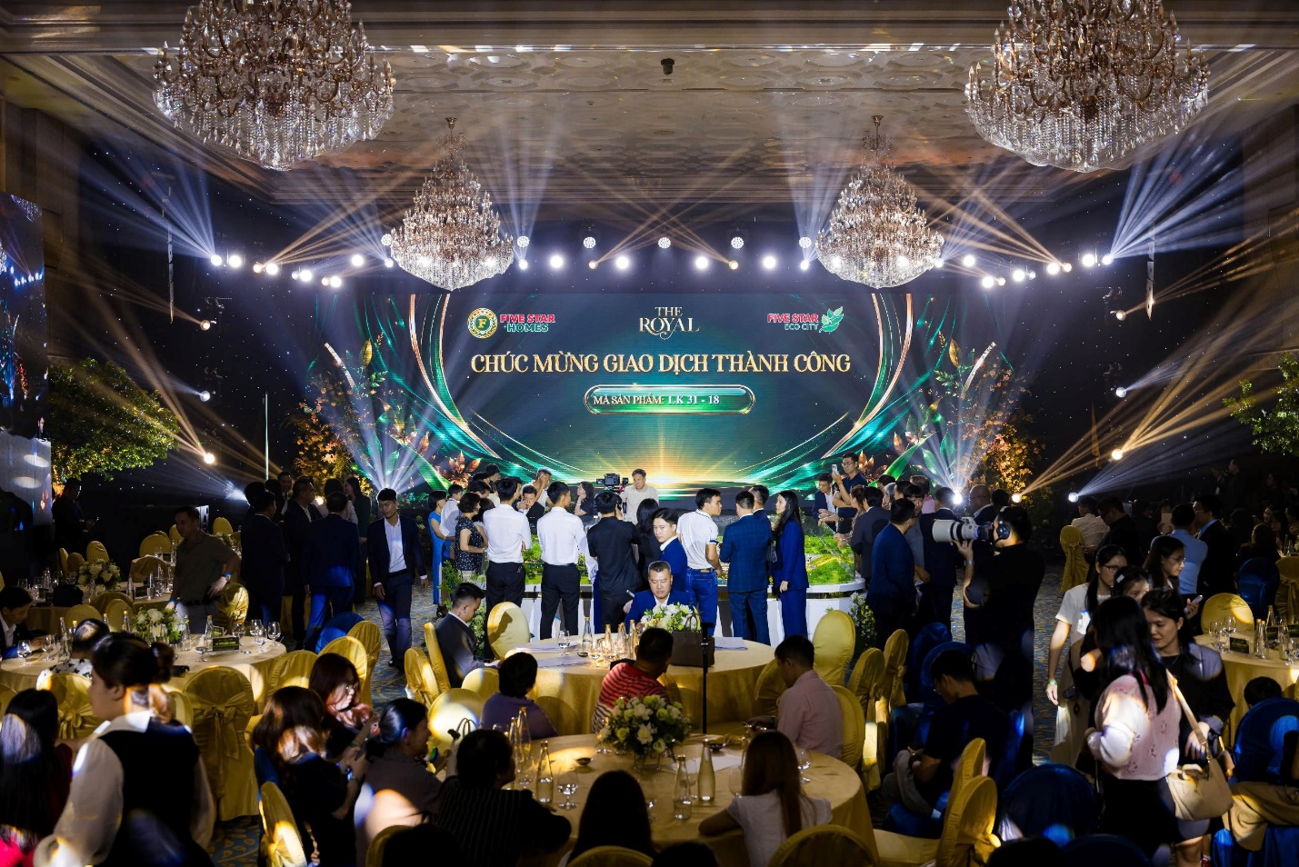 Sự kiện The Royal Unveiled đã thu hút đông đảo khách hàng, đối tác và các đơn vị phân phối trên toàn quốc tham dự